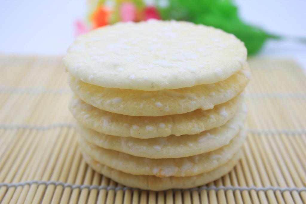 巧玲珑膨化食品雪米饼500g 儿童学生食品休闲食品批发超市批发