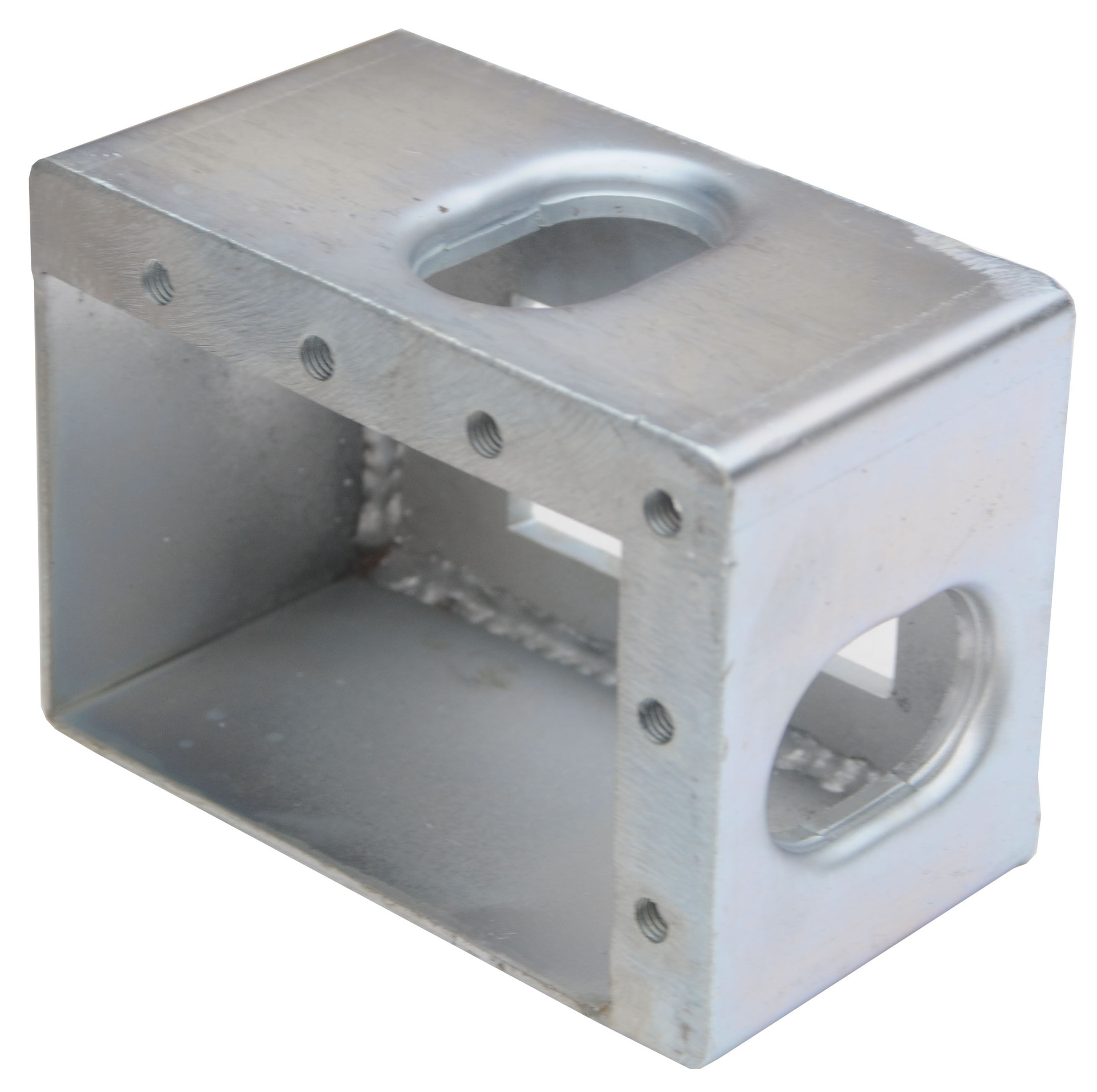 集装箱式房底箱角是整体集装箱式房的重要组成部分,底箱角