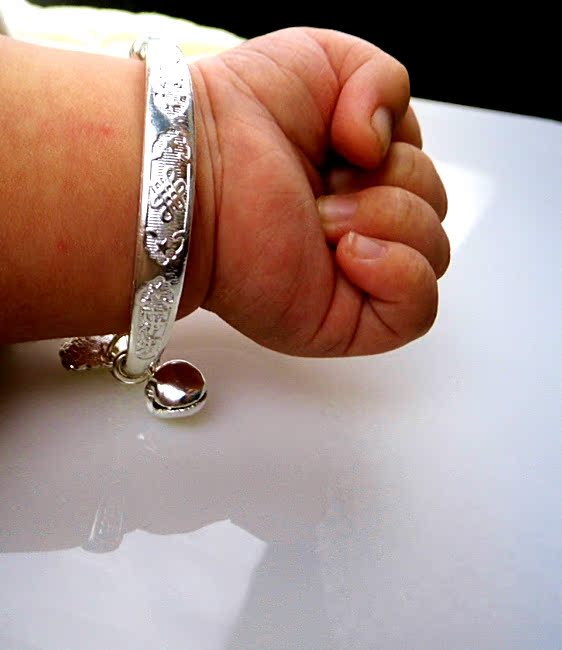 精美儿童镀银手镯脚镯 小孩铃铛手镯 宝宝手饰品 民族风婴儿手饰