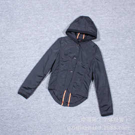 法国无上衣走秀_法国无上衣走秀价格_法国无