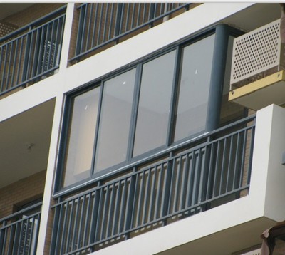 武汉封阳台价格,凤铝799,单层玻璃,专业定做阳台窗,铝合金