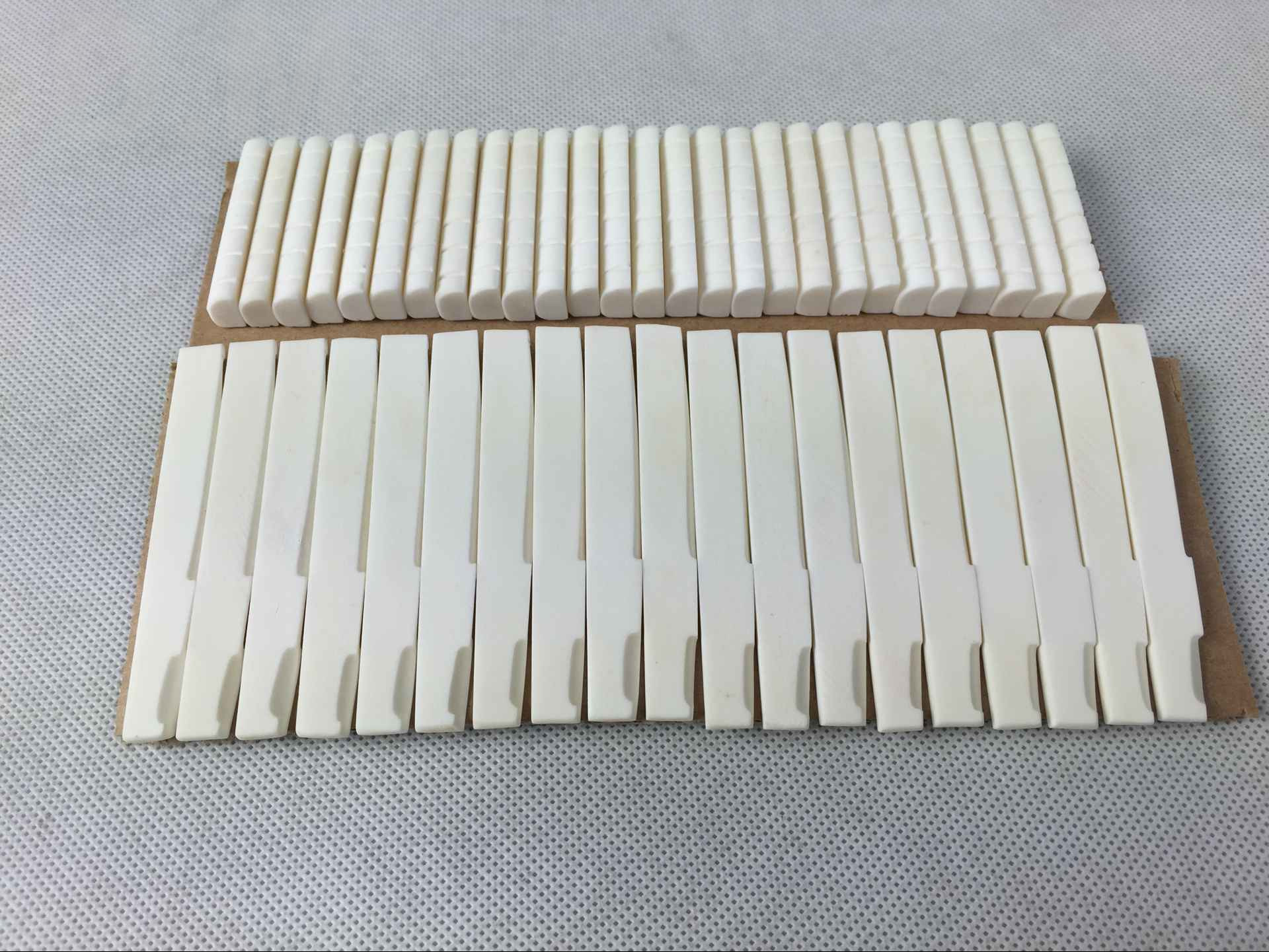 吉他弦枕 民谣木吉他琴枕 琴桥 纯牛骨切割山口马骨上下枕