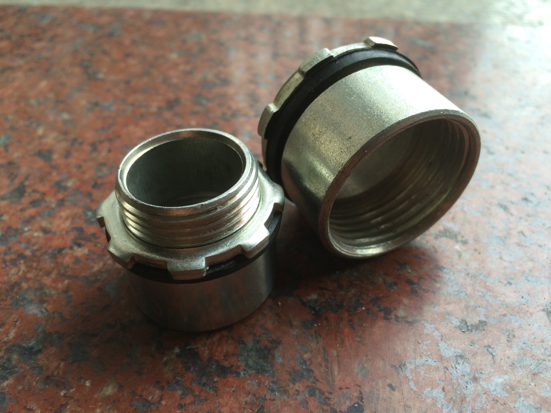 桥架管接头电缆穿板护线套xqjtpc13碳钢锌铝合金不锈钢 现货厂家