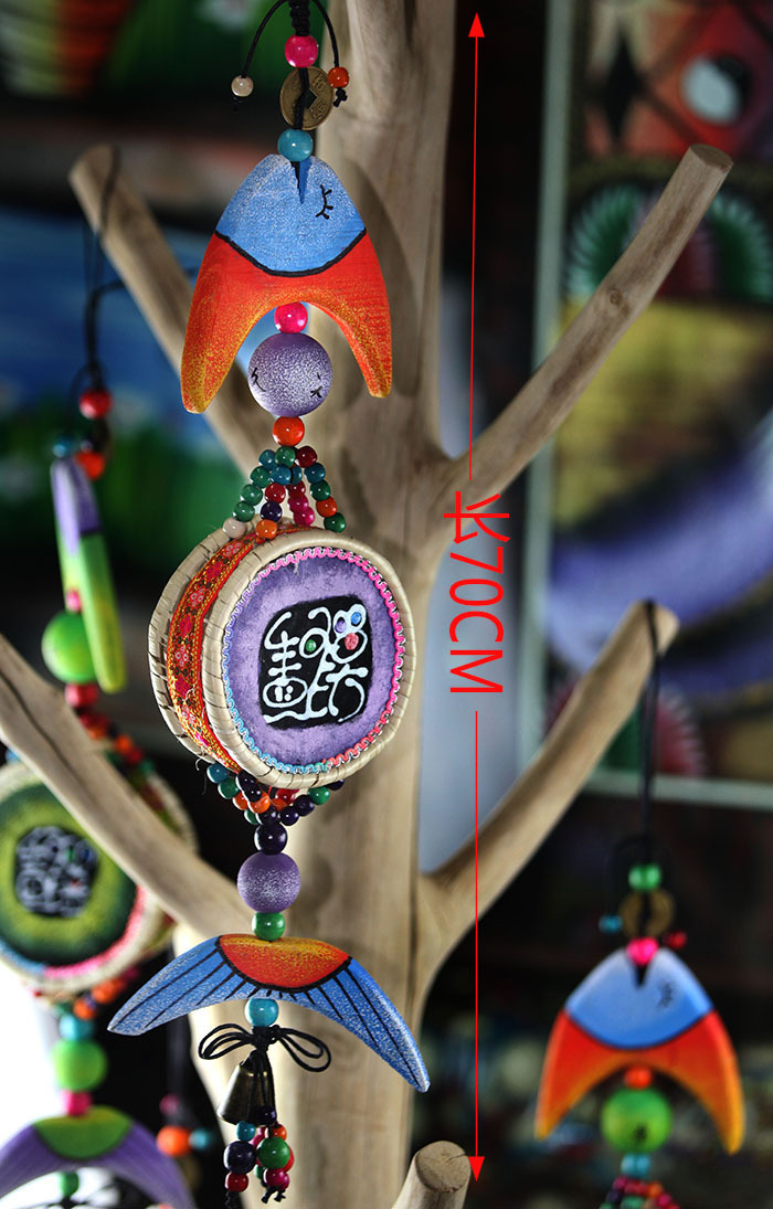 云南民族工艺品民族风东巴文挂件装饰饰品鱼头草片鼓车挂饰 批发