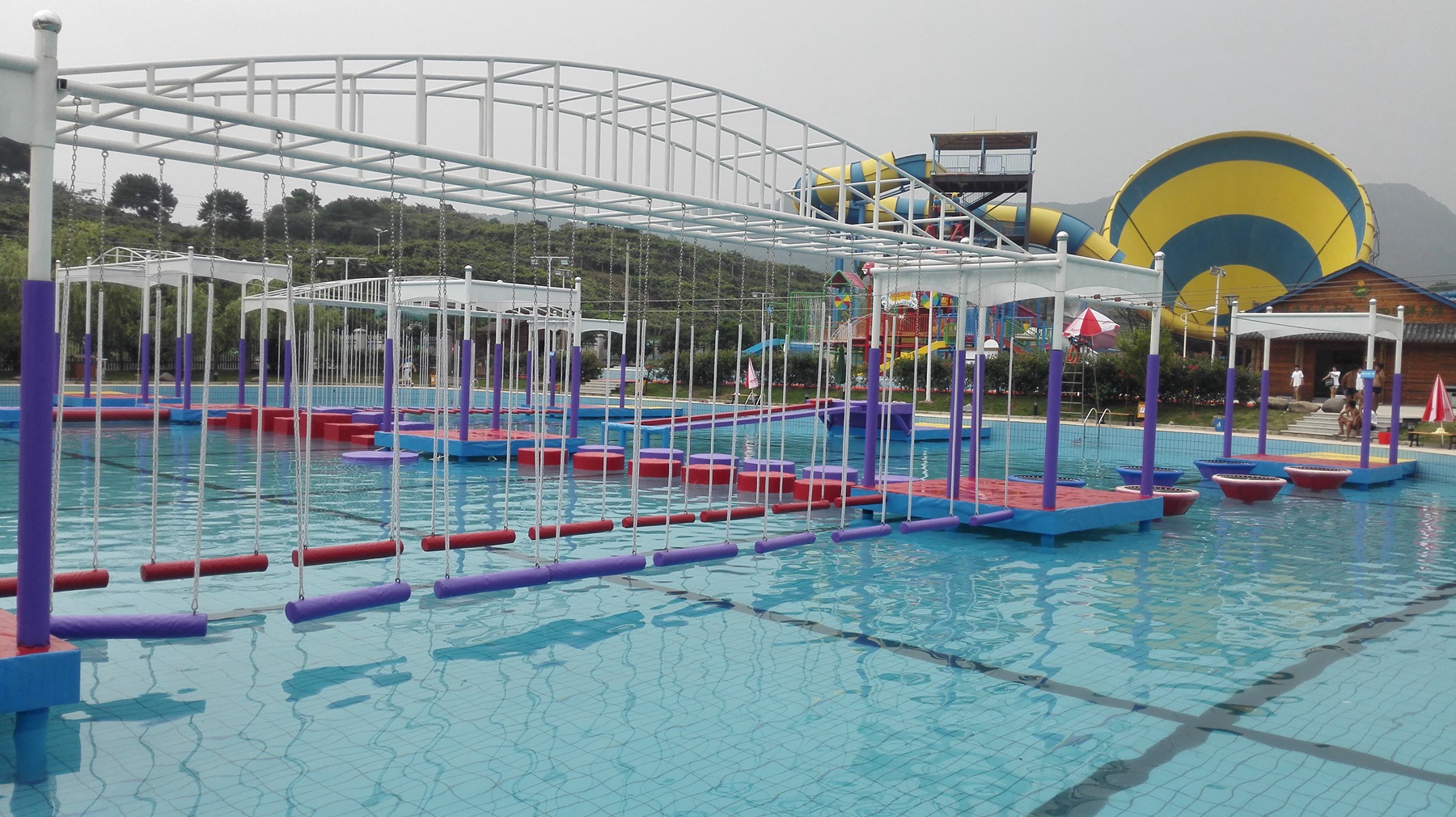 新型水上拓展设备,水上乐园娱乐竞技设备,清凉一夏