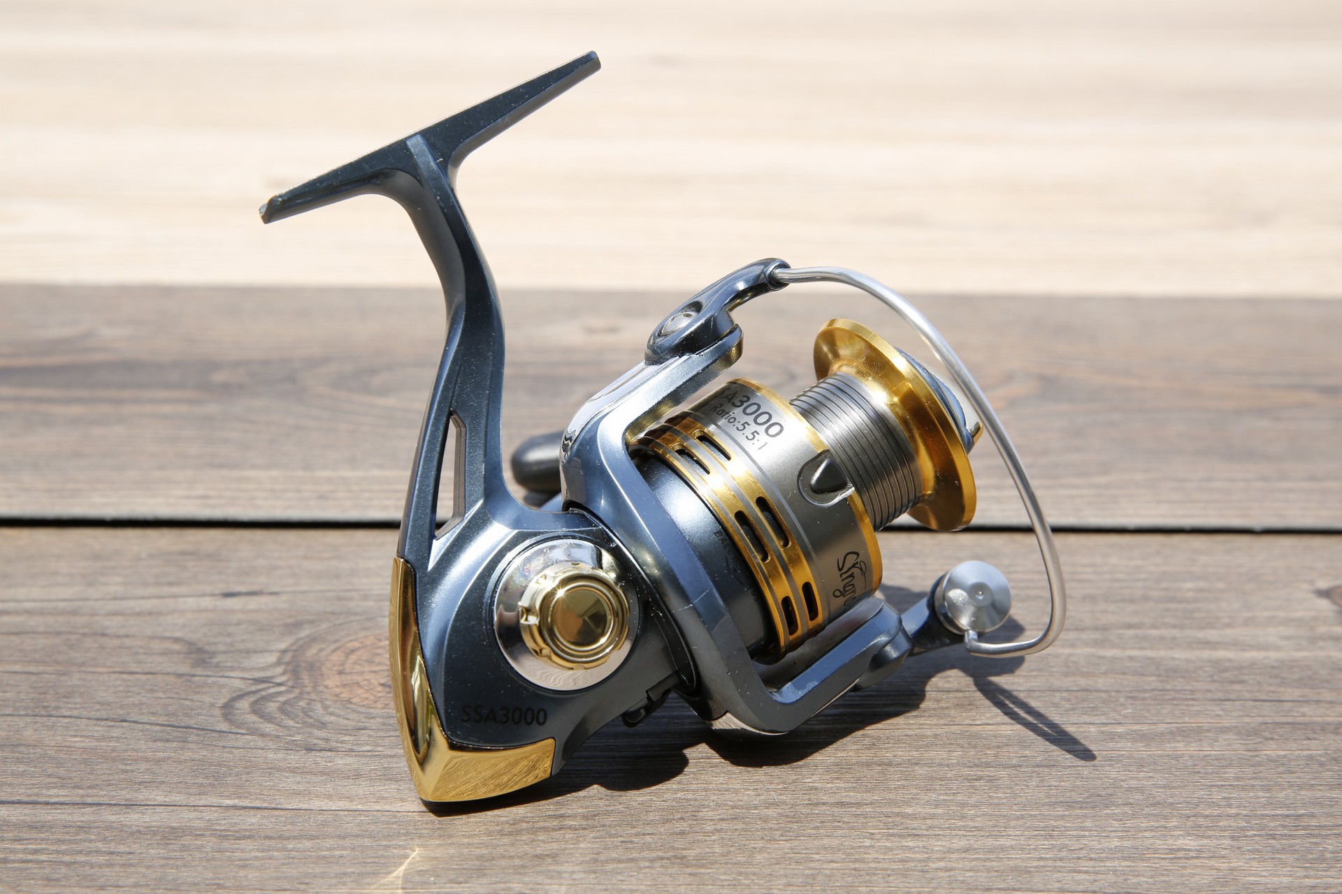 希诺渔轮2015新品ssa纺车式渔线轮渔