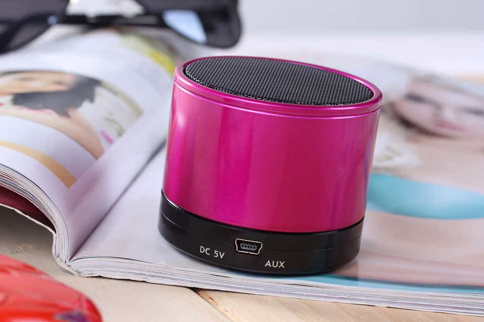 蓝牙音箱低音炮小钢手机迷你插卡小音响s10无线蓝牙音箱可通话