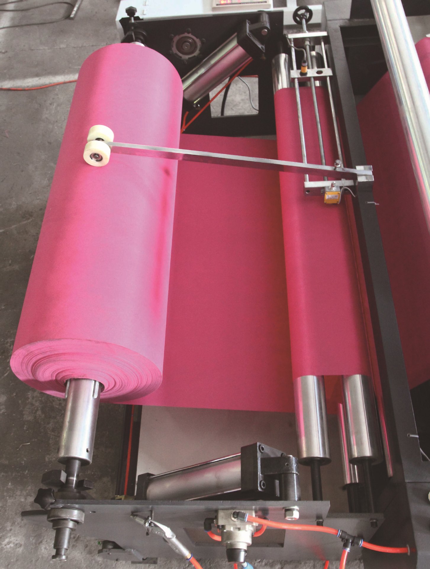 立体无纺布制袋机,全自动多功能无纺布制袋机 服装袋生产设备