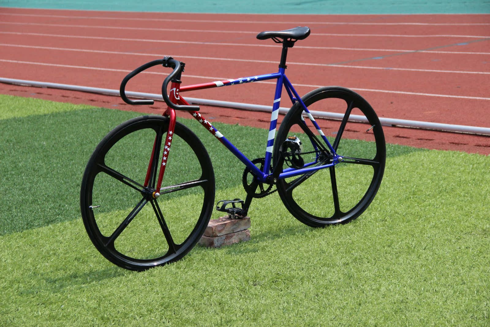 ieei 2016新款死飞自行车 一体轮复古死飞镁合金三刀竞速死飞单车