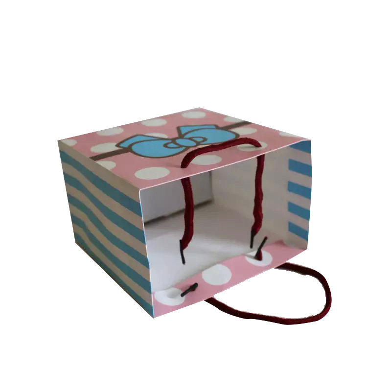 直销供应 白板纸服装礼品袋手提袋 白卡纸手提袋纸袋专业定制批发