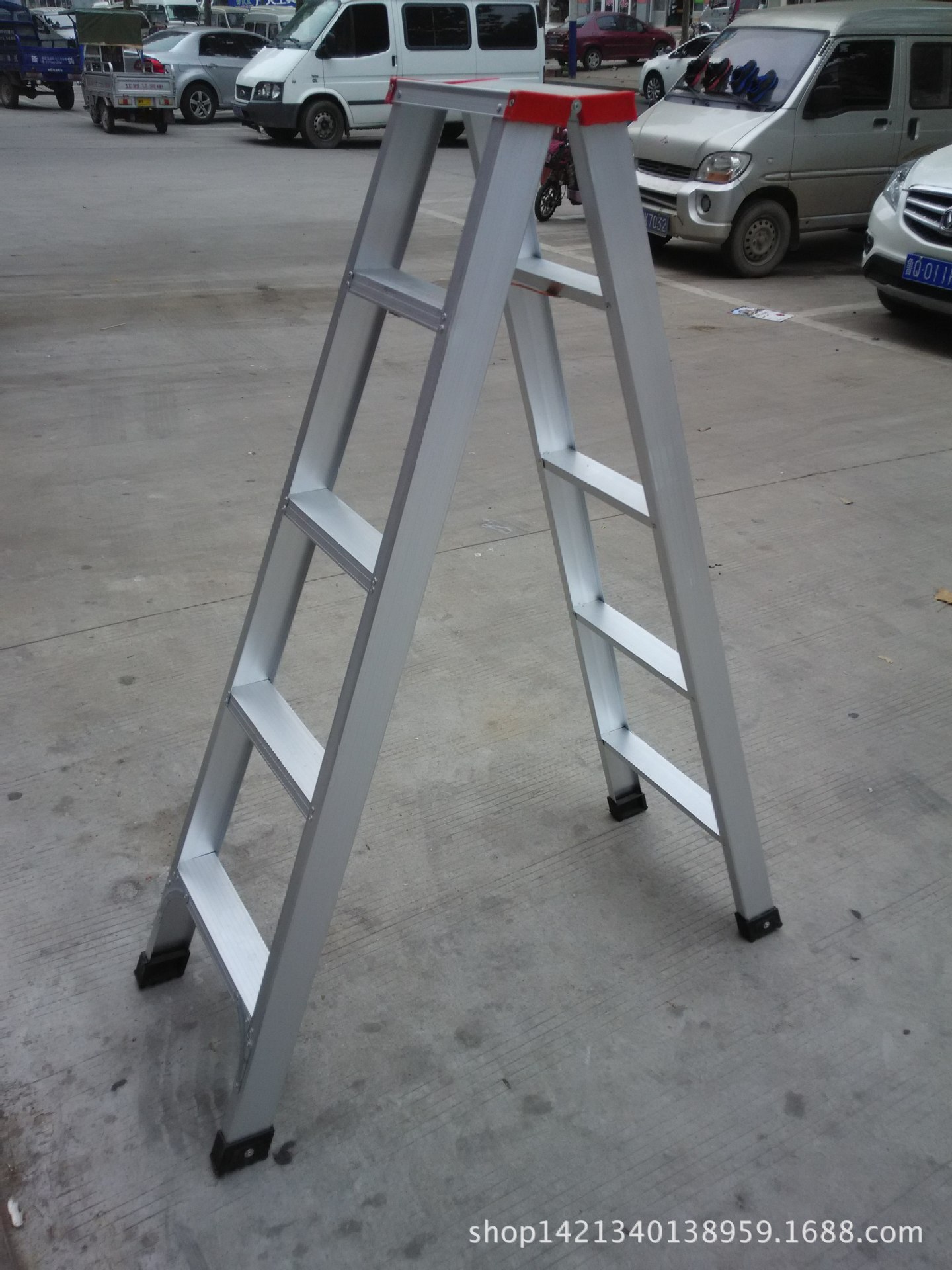 厂家直销 铝合金人字梯 家用梯