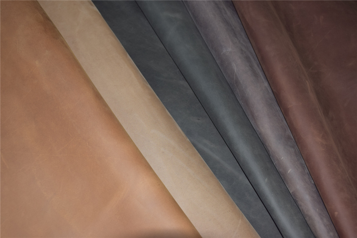 疯马皮头层牛皮牛油热压变色马油皮diy本子皮现货特价商标牌皮标