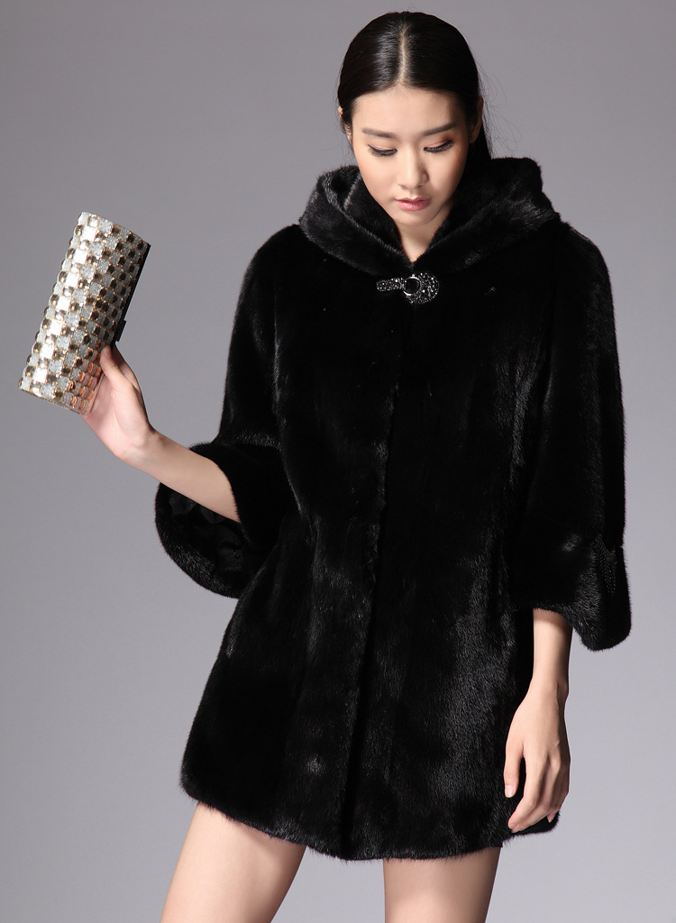 丹麦水貂皮草女大衣黑色整貂中长款连帽貂皮