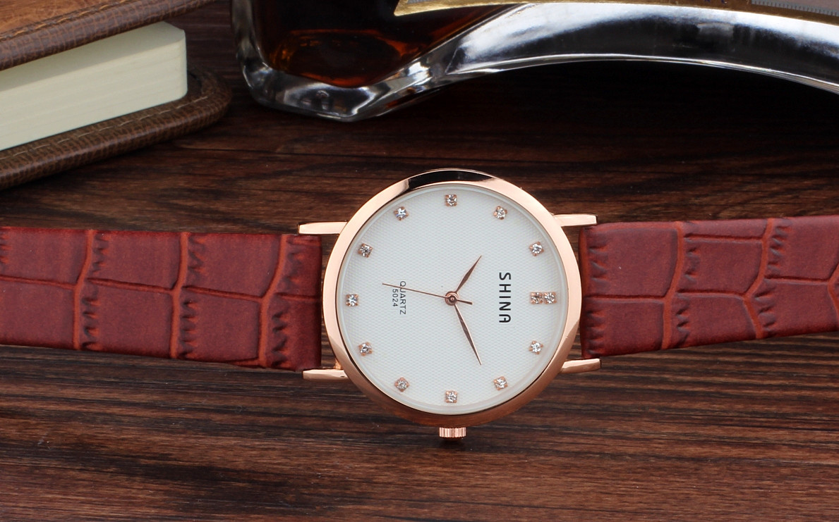 shina时尚薄款男女学生情侣手表一对时装皮带手表皮带批发销售