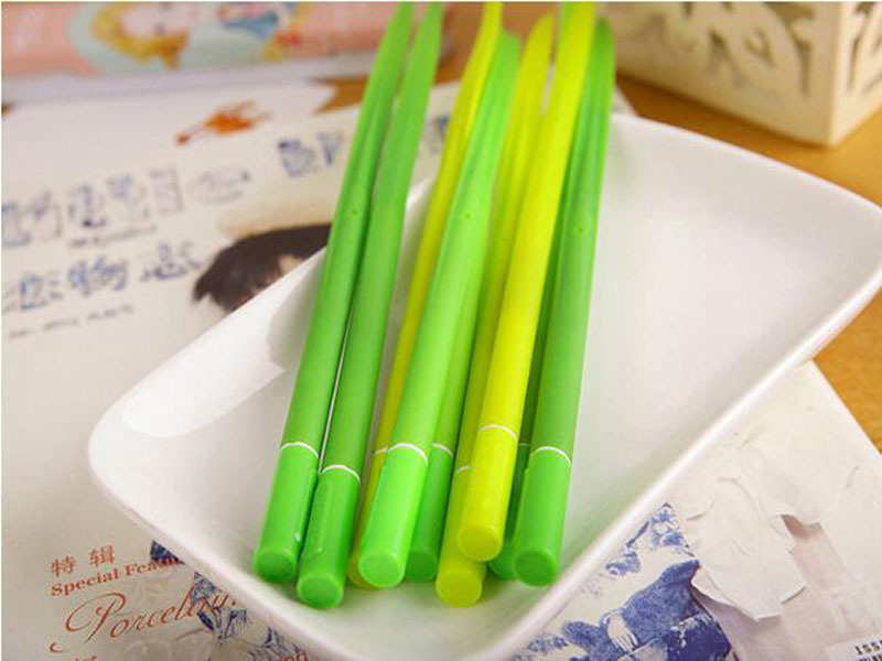 厂家批发绿色小草中性笔 时尚润草 绿色好心情水笔