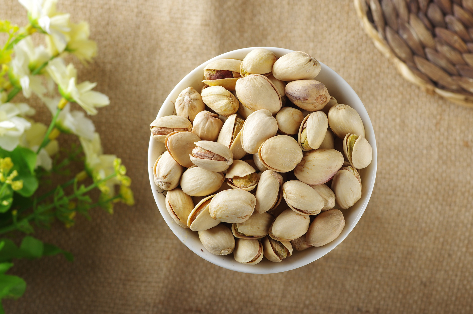 坚果休闲零食伊朗长果 一级开心果 自然开口 箱装批发10k.