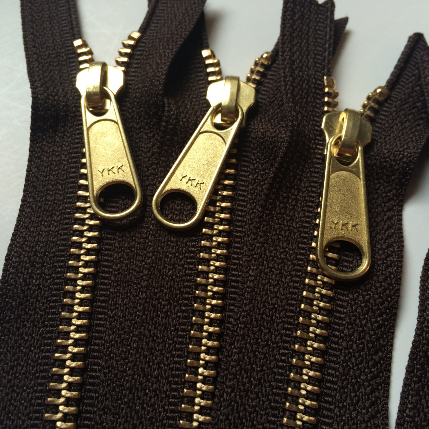 5#长牌拉头拉链供应 金属黄铜拉链 衣服