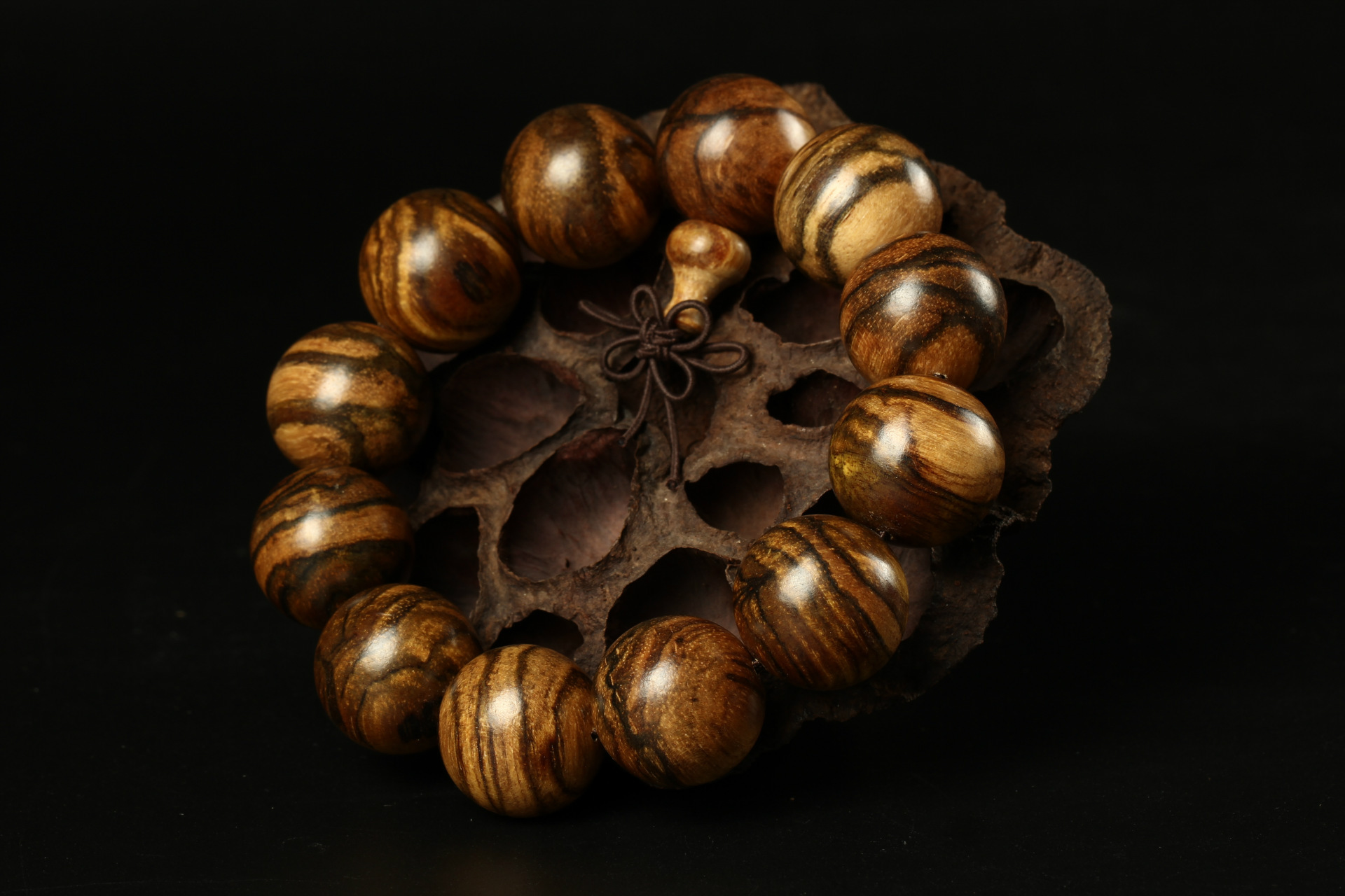 印尼花奇楠沉香文玩佛珠手串 高油木质饰品 花奇楠沉香手链手.