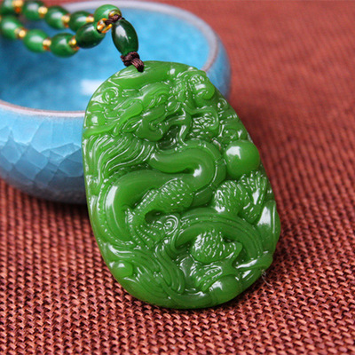 新疆和田碧玉龙牌挂件 昆仑碧玉原石籽料碧玉吊坠 男女龙行天下