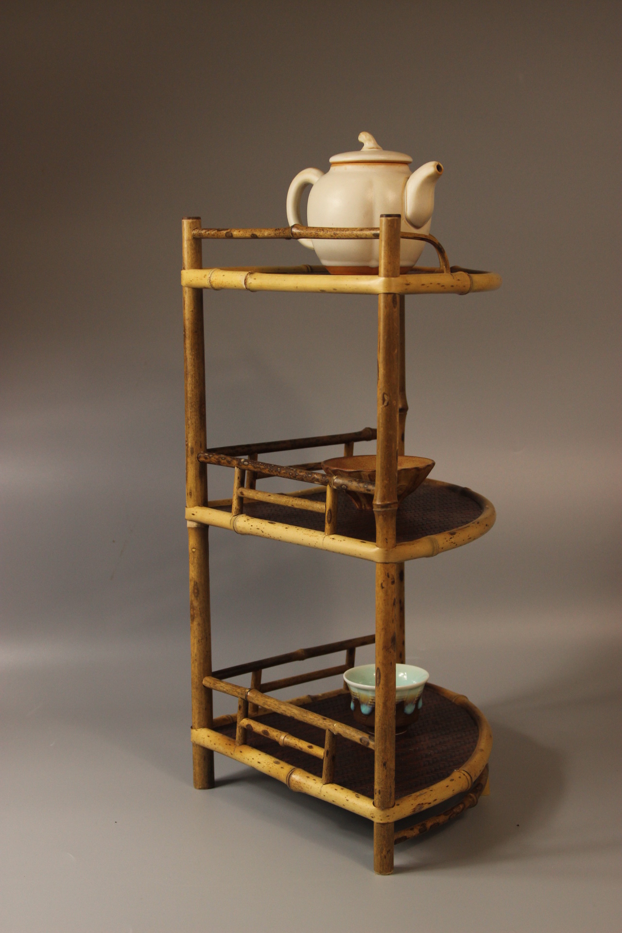 日式梅鹿竹茶棚 三角局器 竹制茶具展示 摆件