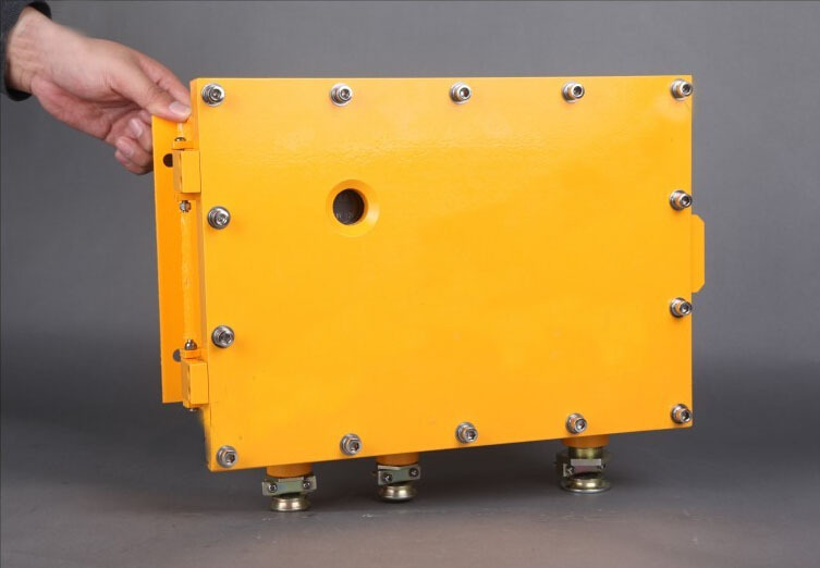 kdw12718b矿用隔爆兼本安型直流稳压电源低价销售