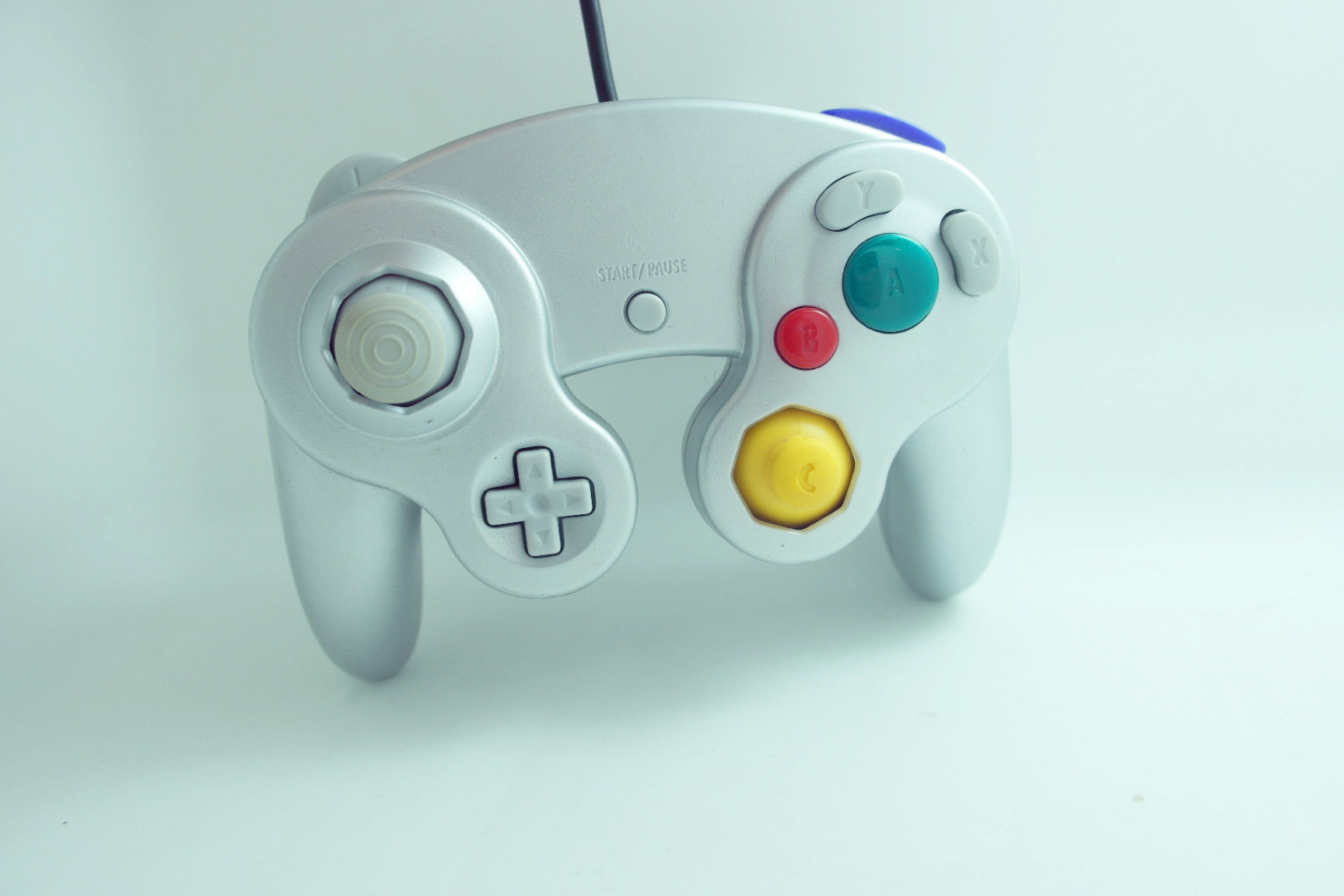 ngc游戏手柄 ngc有线手柄 单点手柄 ngc震动手柄 10色现货