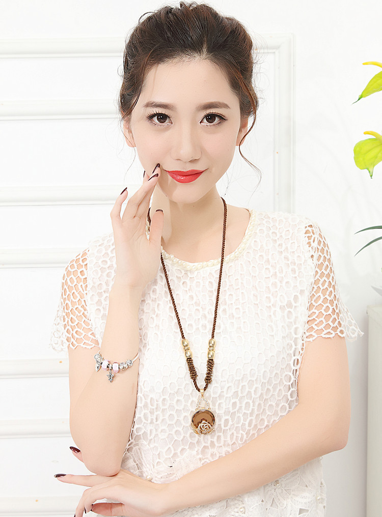 网络爆款商品详情  商品尺寸  项链周长:70cm   吊坠尺寸:6.0cm*3.2cm