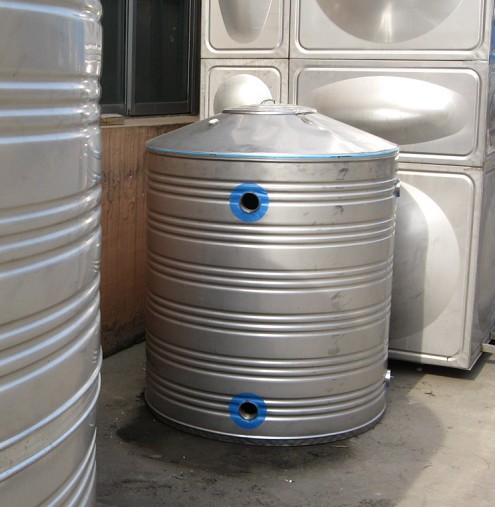 家用蓄水箱圆柱形不锈钢水箱水塔保温水箱生活水箱水箱厂