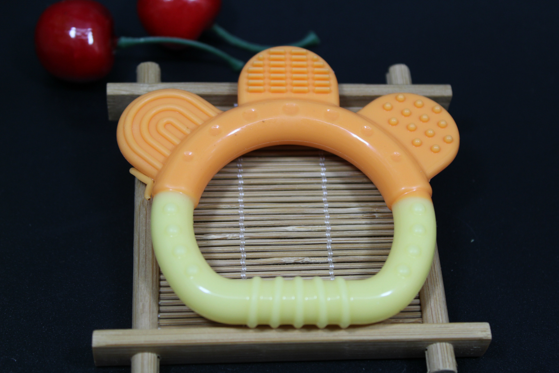 香港koala婴幼儿宝宝牙胶硅胶固齿器