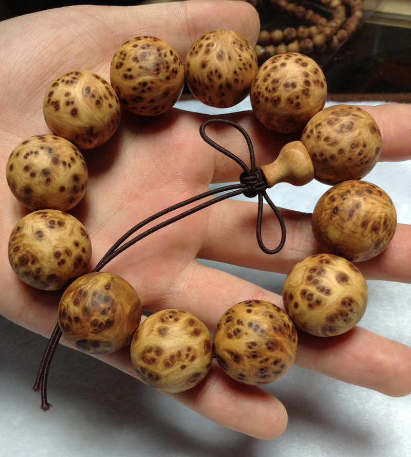 2015爆款 太行崖柏手串 精品高油性黄金底雀眼 爆满瘤疤.