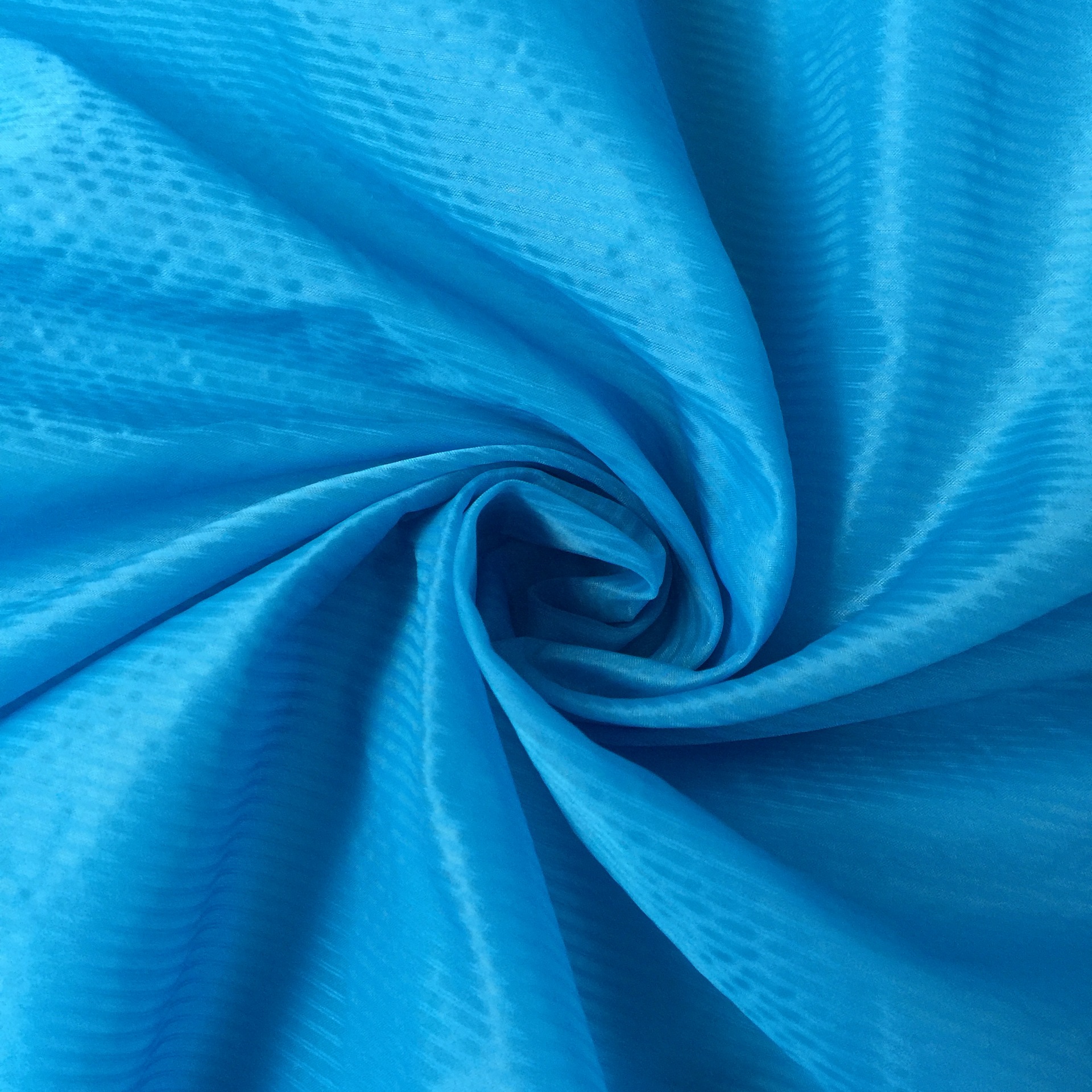 15d尼龙竖条超轻薄羽绒户外面料_尼龙面料_列表网