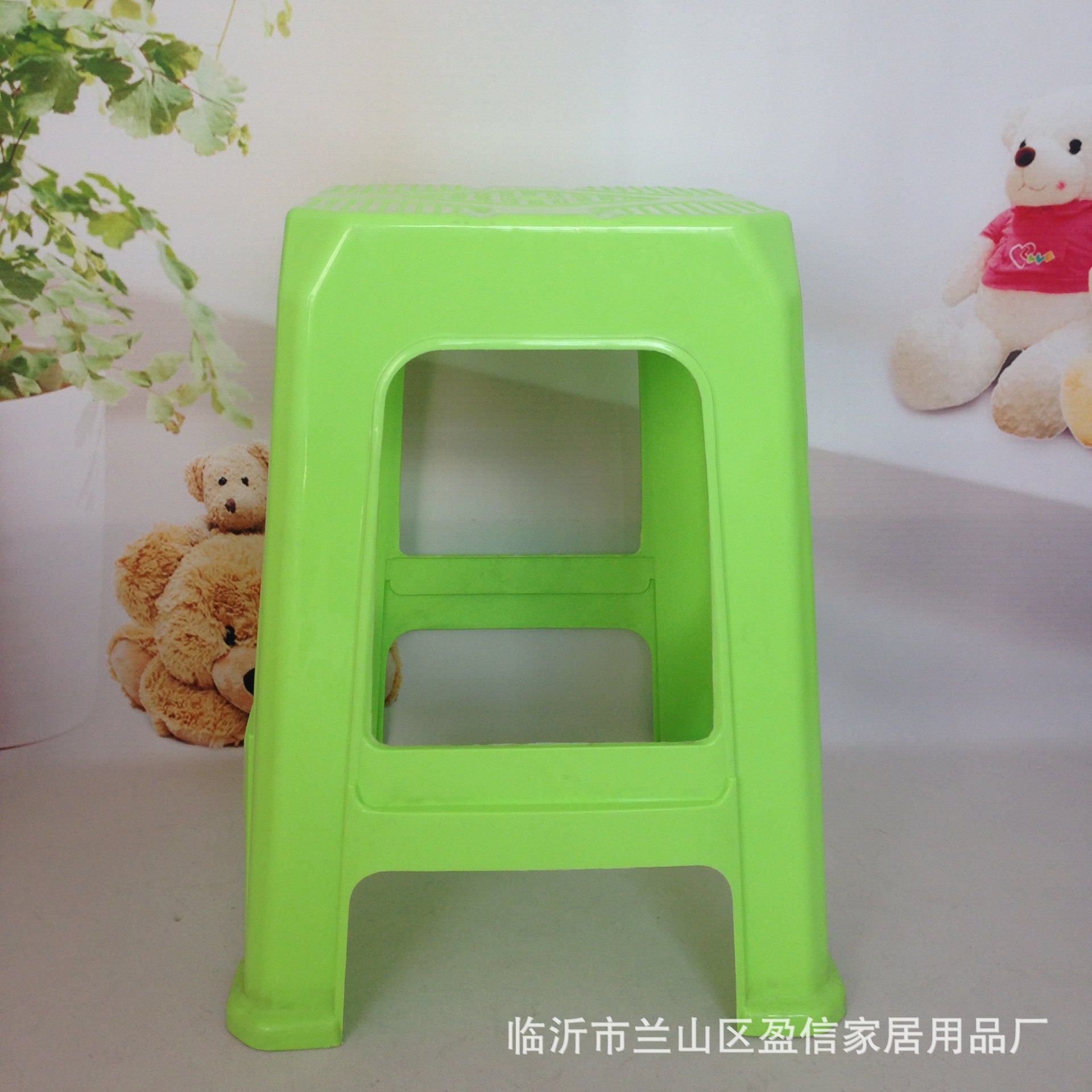 厂家直销家用塑料高凳子 餐厅户外方形成人凳子 加厚多用板凳批发