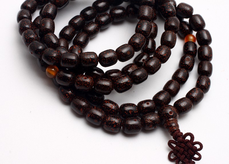 尼泊尔铁蛋桶珠菩提 铁蛋籽铁胆星月菩提8*9mm红点高