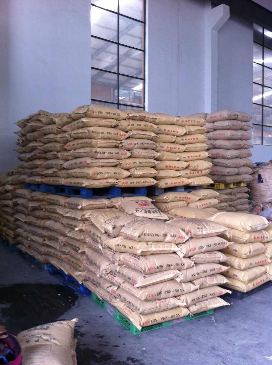 【自产】本色改苯 颗粒 造颜色代新料 塑料城 本色hips再生塑料