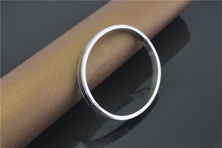 批发个性白贝壳白金手镯男士简约手环钛钢朋克个性首饰品sth032