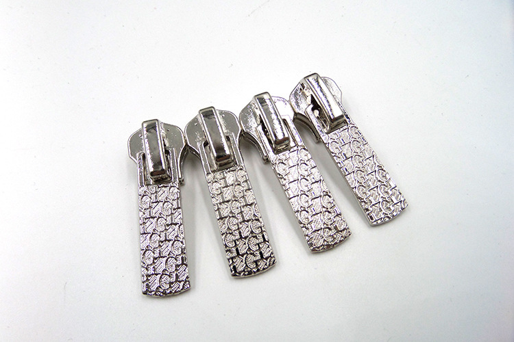 琪凯辅料 8#金属底座直装装饰头新品 工-拉链头