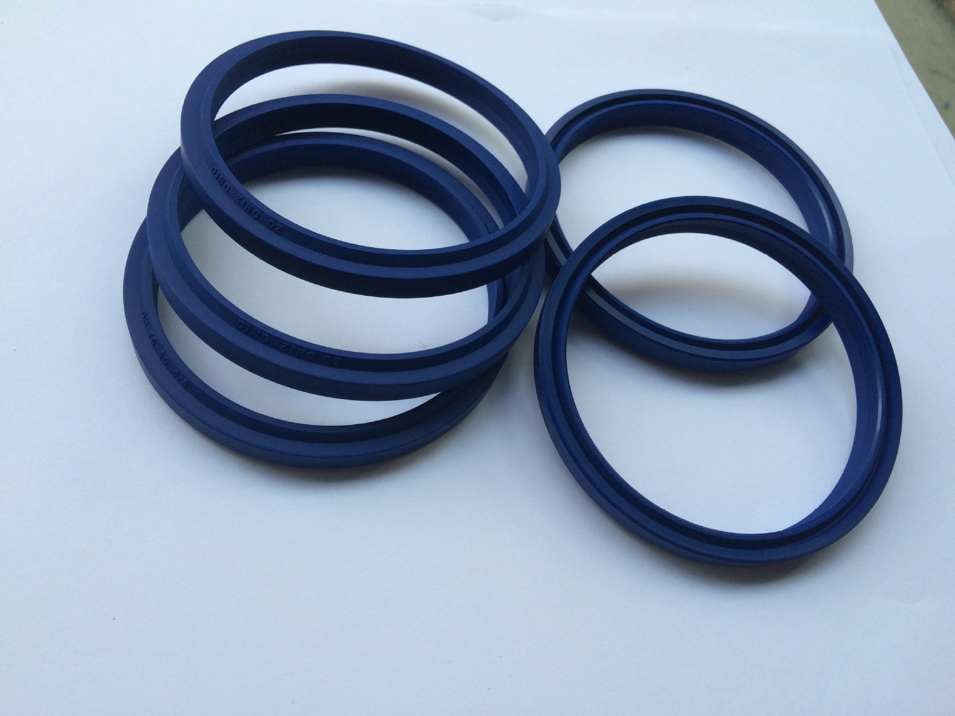 现货批发液压油封台湾鼎基dz防尘密封圈dhs型无骨架j型防尘密封圈