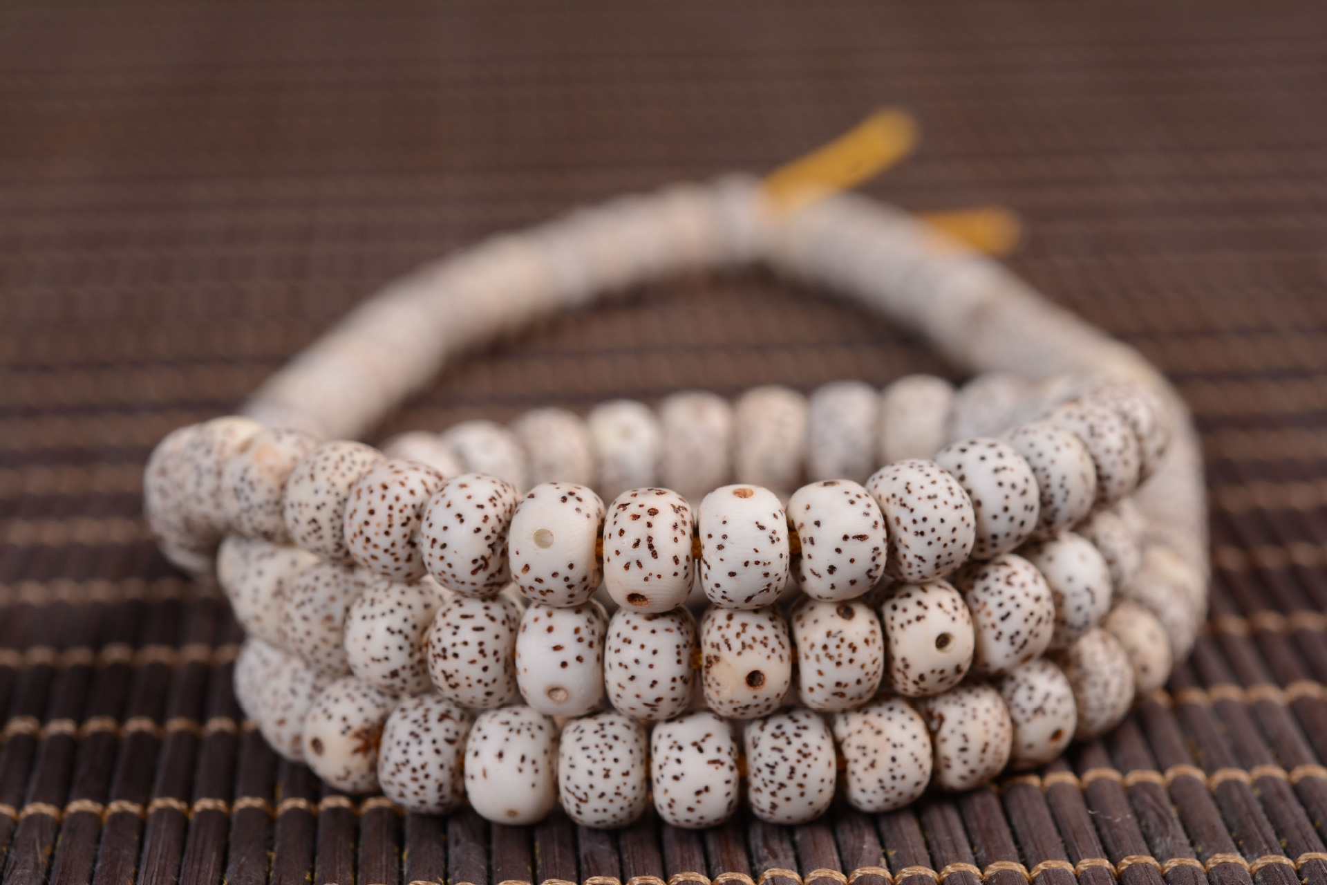 德缘a 干磨高密顺白正月菩提子 星月菩提子108佛珠手链批发