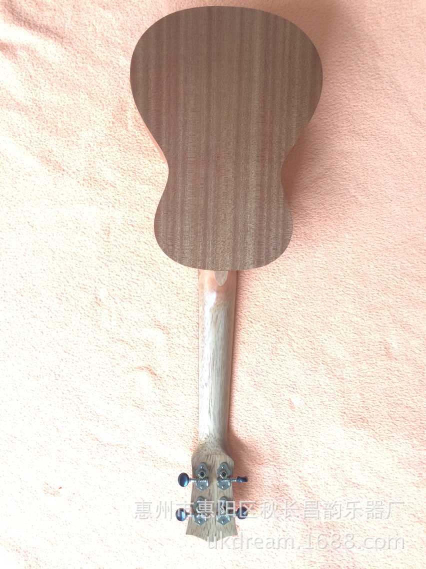 厂家定制 24寸情侣款精品小四弦琴 ukulele广东夏威夷四弦琴定做