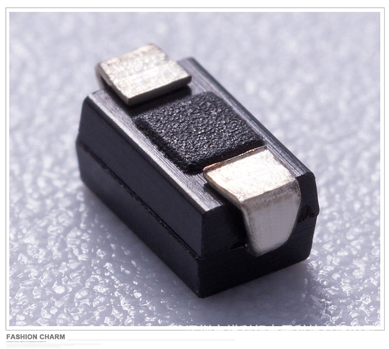 祥利行贴片二极管 fr107 rs1m do-214ac sma 2000个/盘