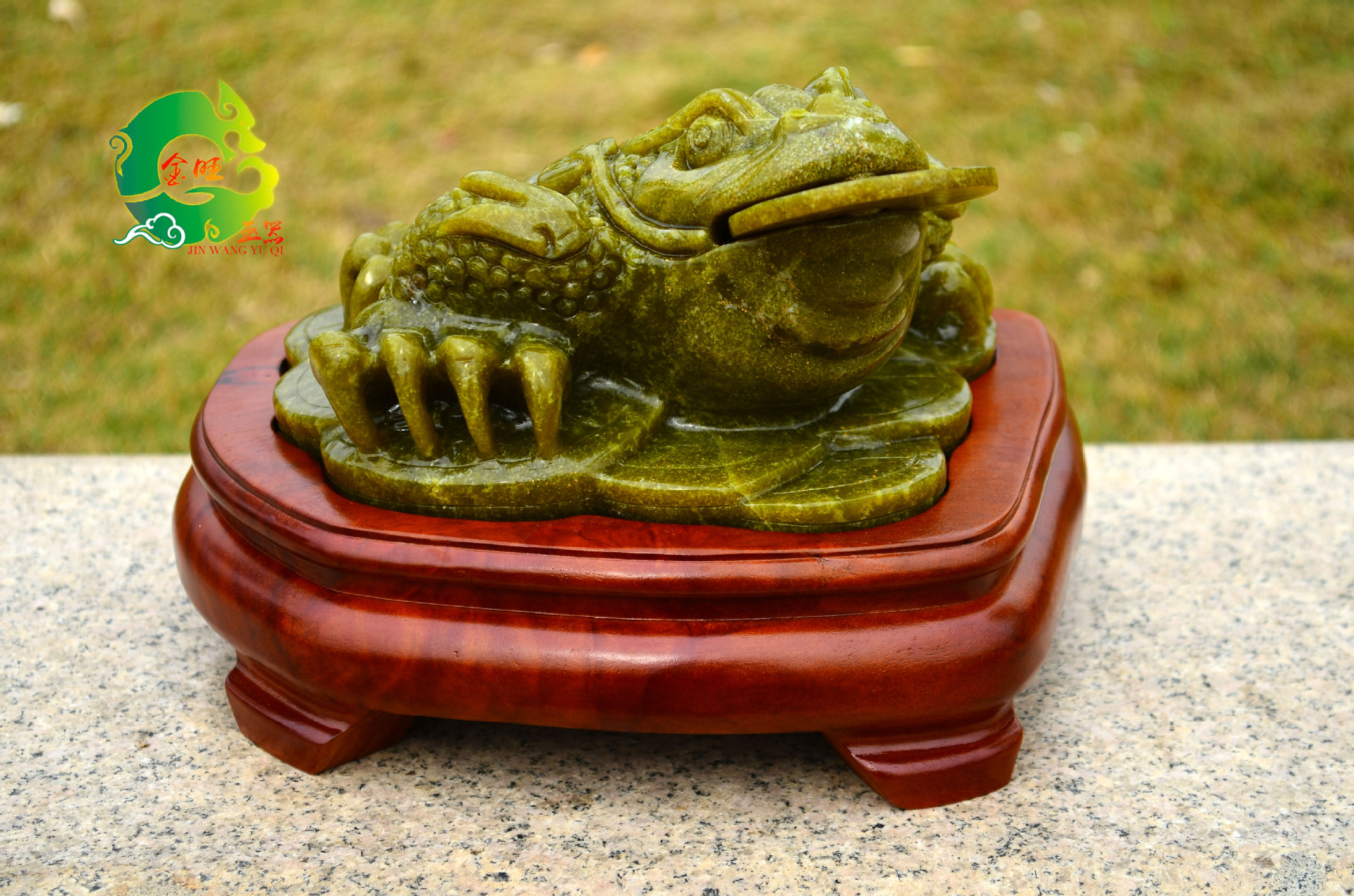 招财镇宅南玉回头金蟾招财金蟾摆件大号招财金蟾摆件