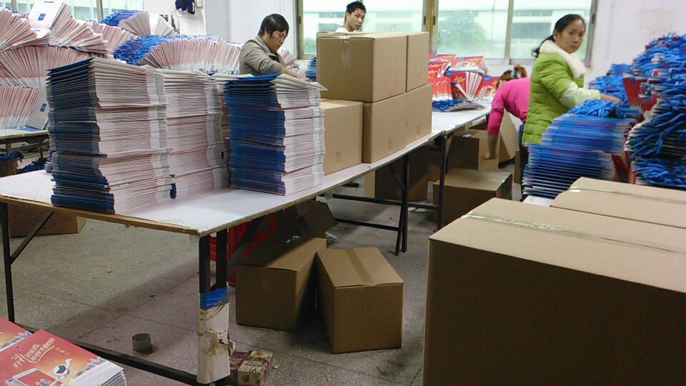 精品手工盒,包装彩盒,纹身贴,精品画册,有声图书等等,以下是在线生产