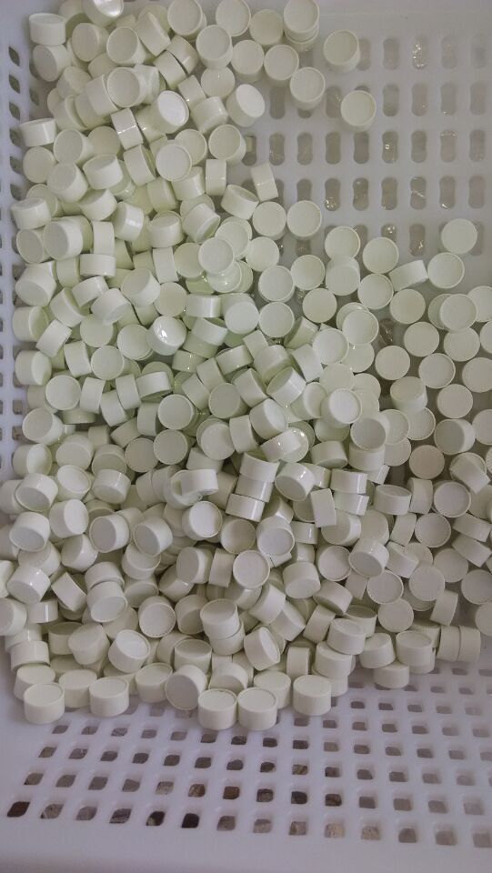 供应深圳衡元覆膜纤维干燥剂,药品干燥剂瓶装内使用灌装使用