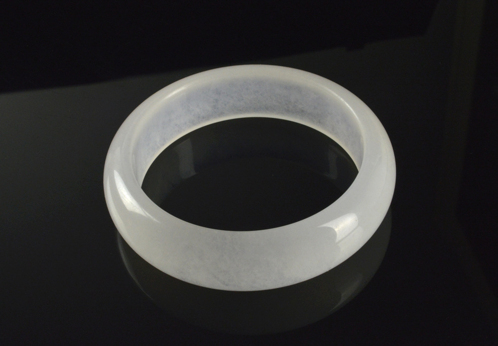 特价批发天然汉白玉镯子 时尚女款冰种白玉手镯冰透白镯子批发