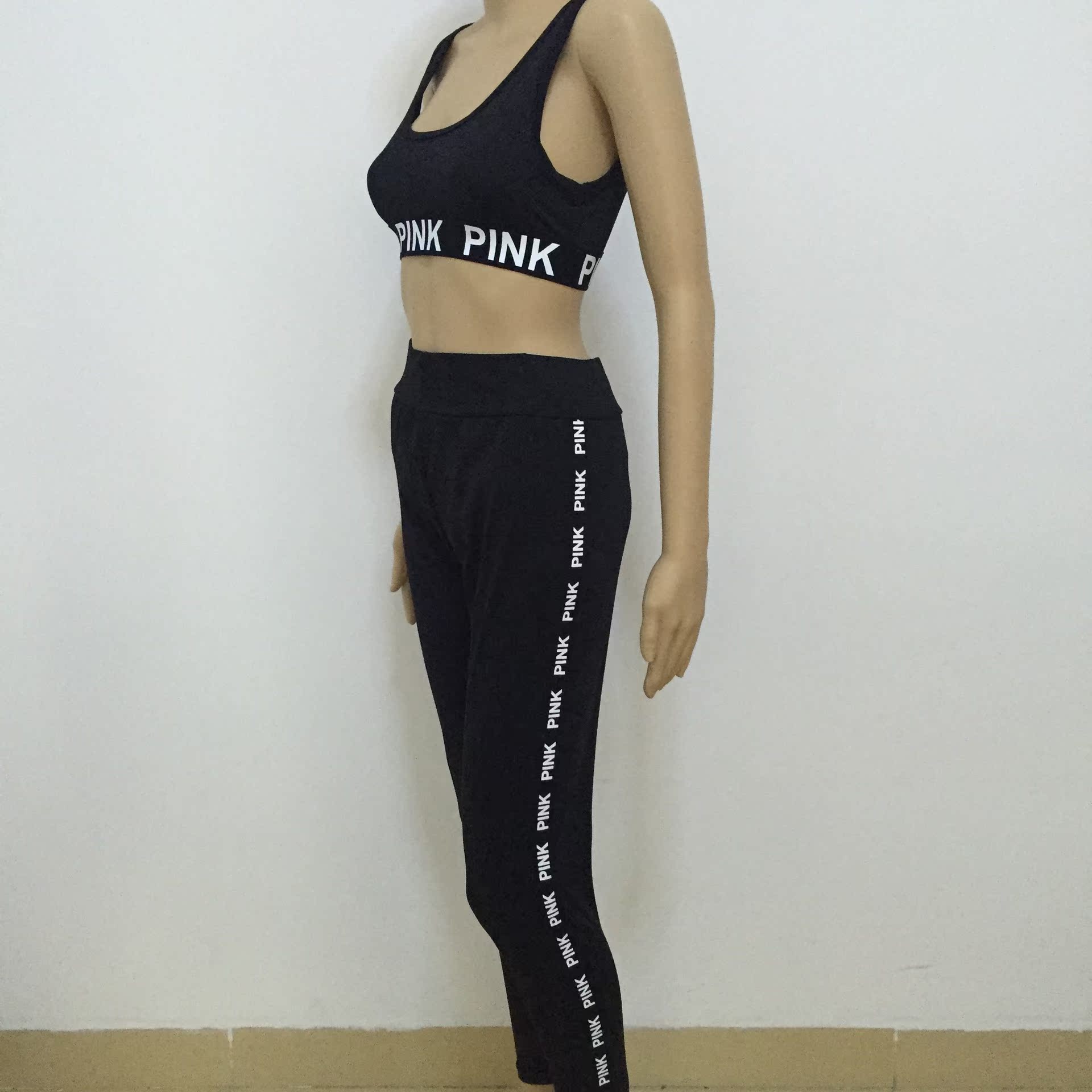 black crop top and yoga pants