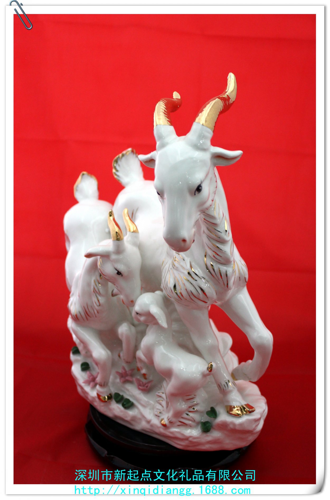 景德镇陶瓷花瓶 东莞地区总经销 手绘商务礼品 三羊开泰时尚摆件