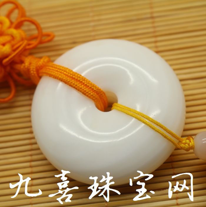 厂家直销海南天然砗磲玉石平安扣车挂批发 海南砗磲工艺礼品批发