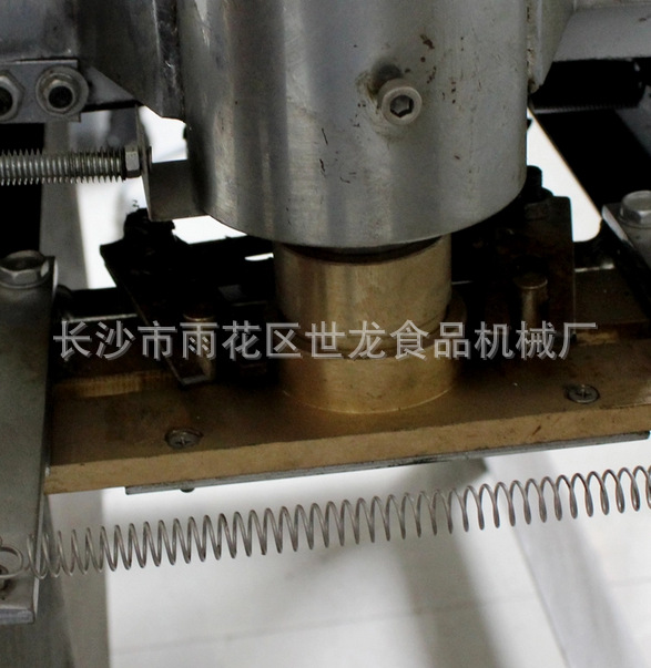厂家直销250型肉丸机 肉制品自动加工成型 贡丸鱼丸 3套模具