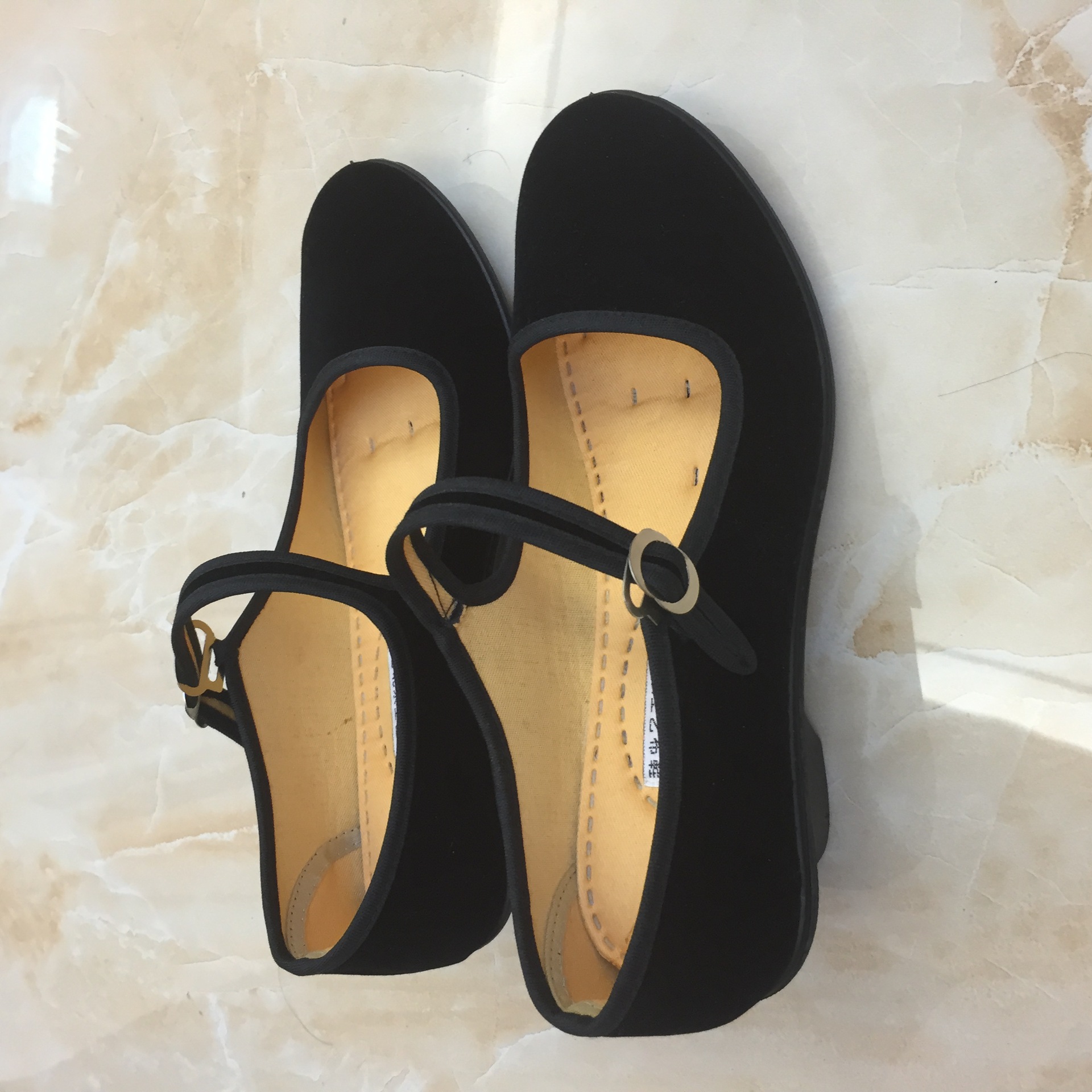 厂家直销轻便软底高跟舒适防滑耐磨平绒面工作礼仪老北京一带