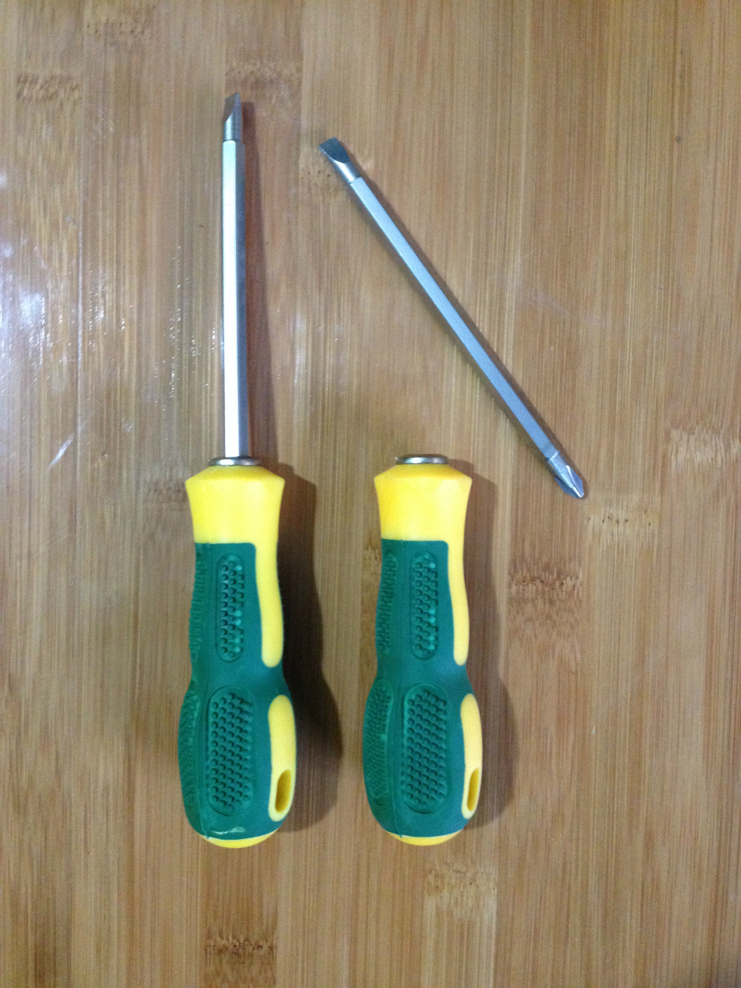 批发s2三色螺丝刀 螺丝批厂家直销 量大从优